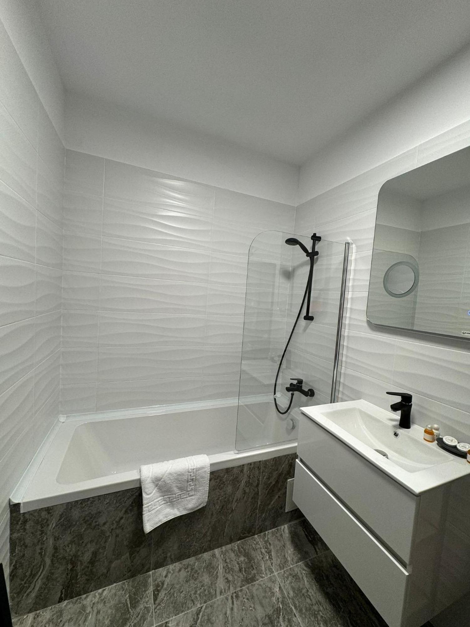 Palladium Apartament Braşov Buitenkant foto